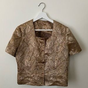 ‘Vintage’ button up top